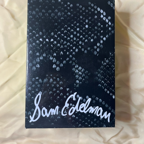 Sam Edelman - DANNA POINTED TOE HEEL in black suede, size 6 M - Picture 11 of 13